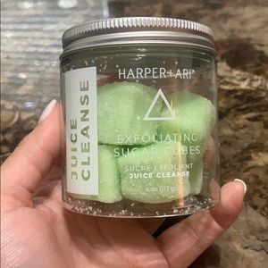 Exfoliating sugar scrub